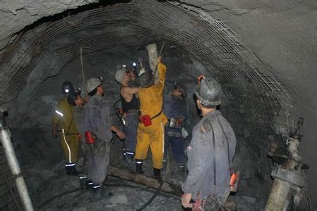西区工程爆破中的危险因素分析以及应对工程爆破危险的措施